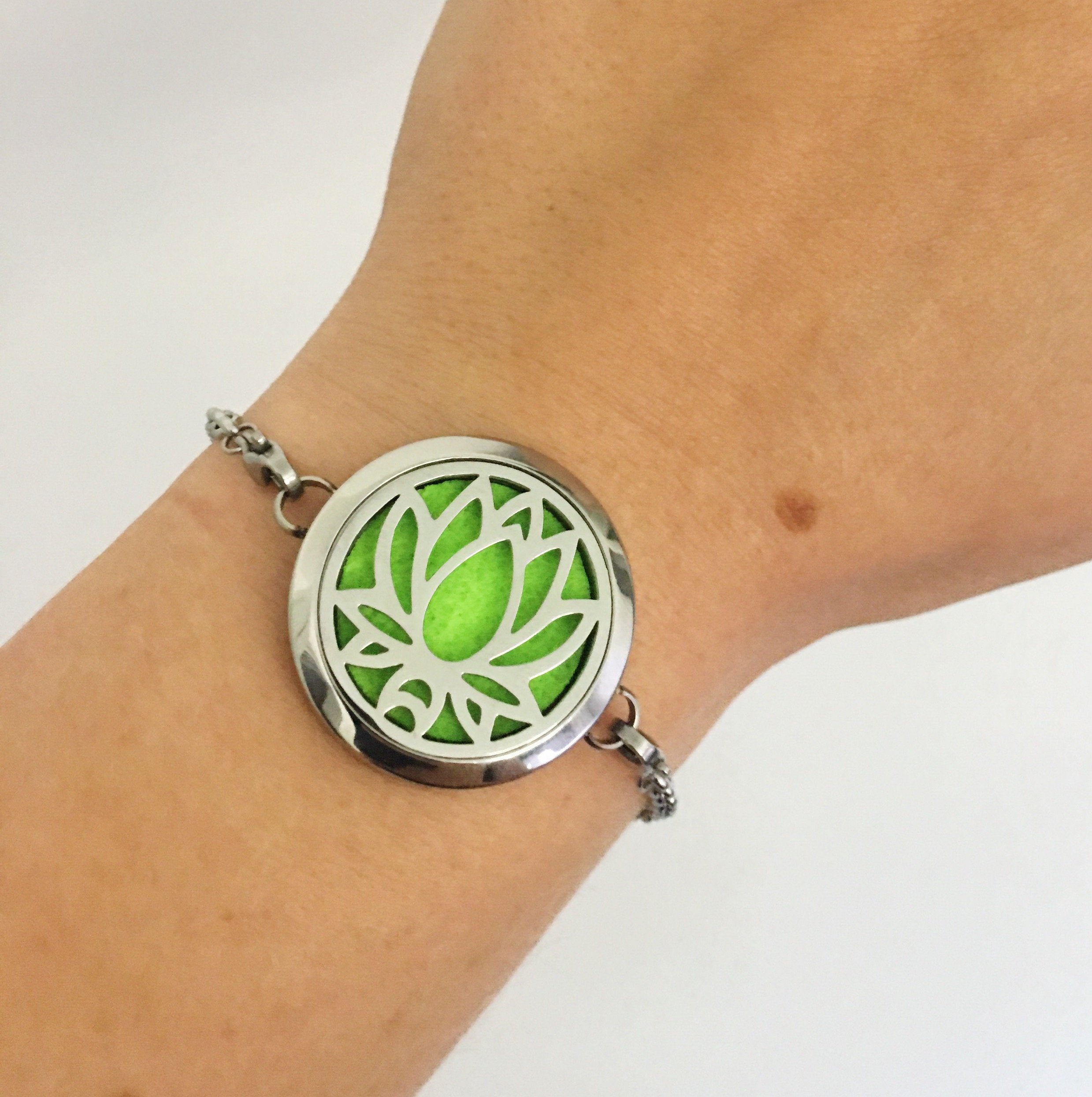 Stainless Steel Lotus Flower Essential Oil Bracelet